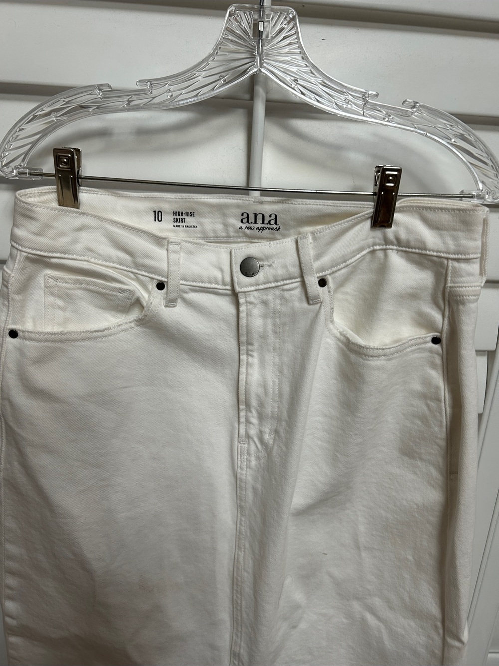 a.n.a White High-Rise Skirt